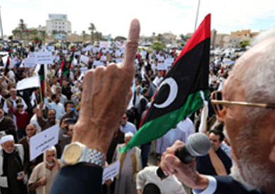 تظاهر المئات من الليبيين الجمعة للمطالبة بخروج الميليشيات من العاصمة